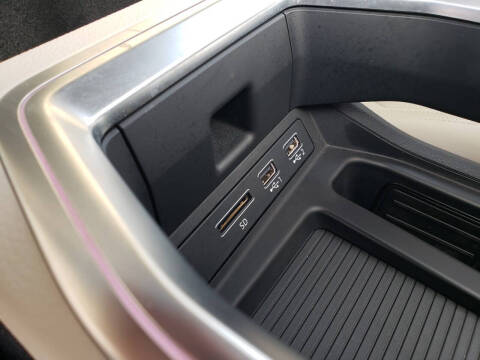 2019 Audi e-tron quattro Prestige