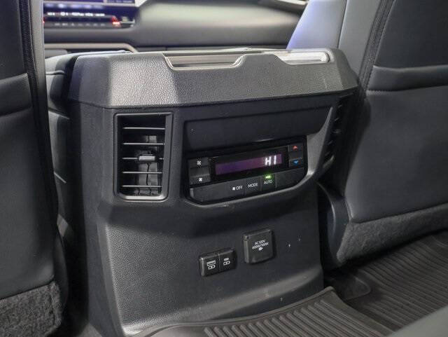 2024 Toyota Sequoia SR5