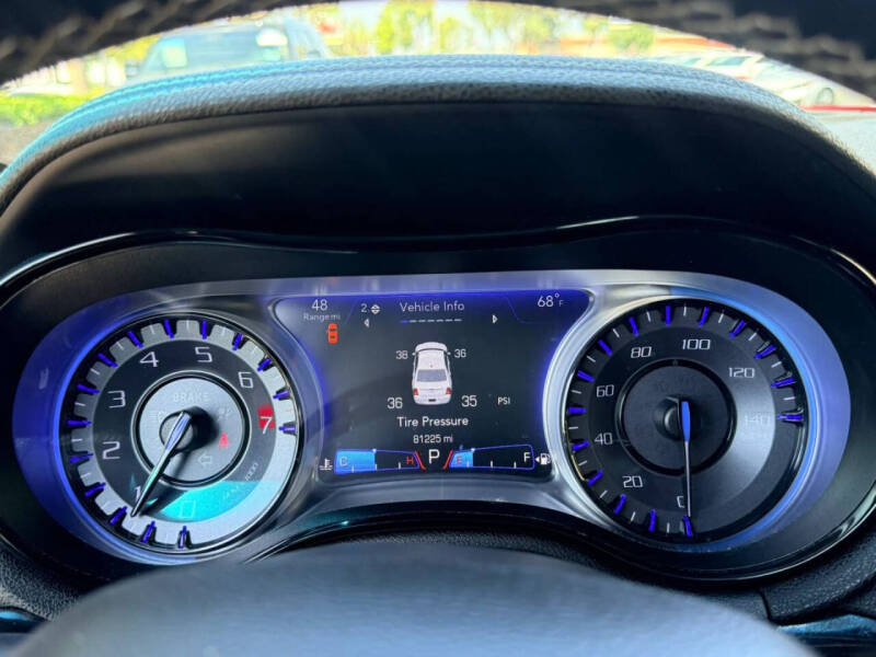 2017 Chrysler 300