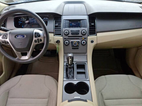 2017 Ford Taurus SE