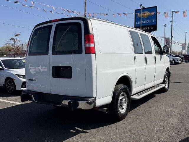 2024 Chevrolet Express 2500
