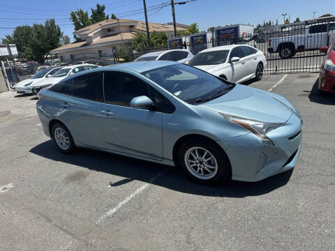 2017 Toyota Prius Two