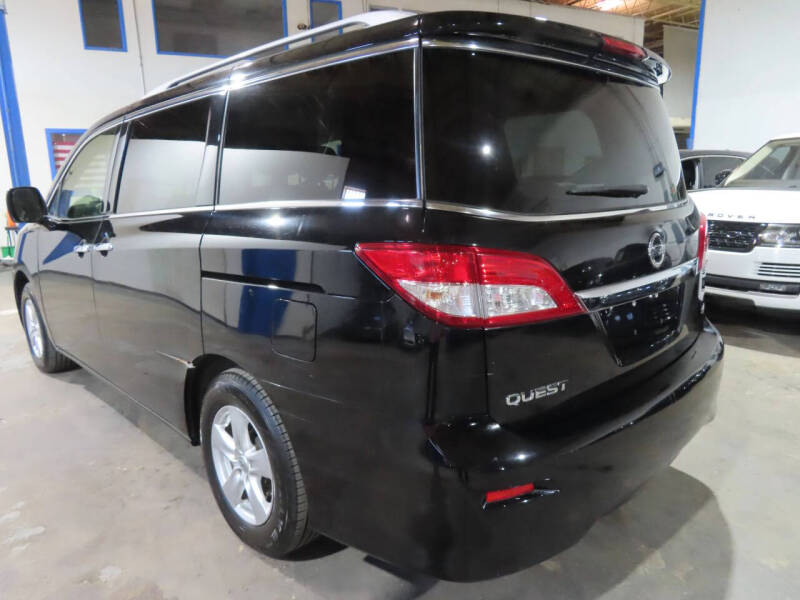 2016 Nissan Quest