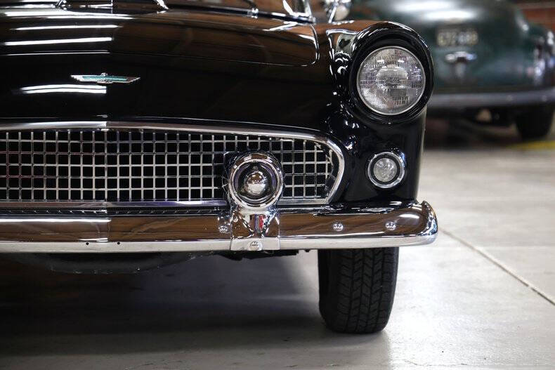 1956 Ford Thunderbird