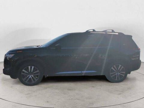 2022 Nissan Pathfinder Platinum