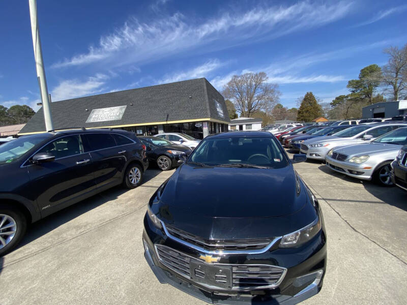 2018 Chevrolet Malibu for sale at Auto Space LLC in Norfolk VA