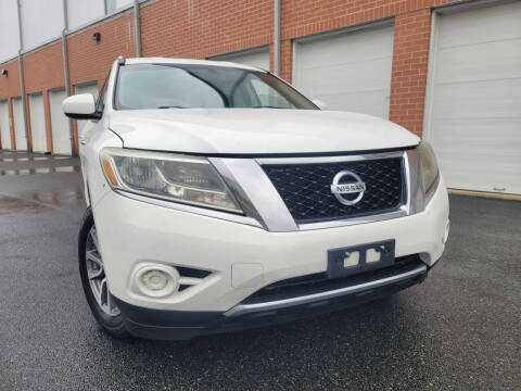 2013 Nissan Pathfinder for sale at NUM1BER AUTO SALES LLC in Hasbrouck Heights NJ