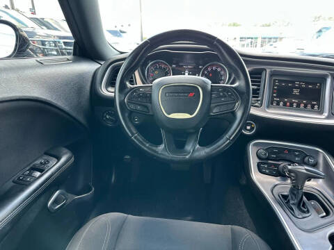 2020 Dodge Challenger SXT