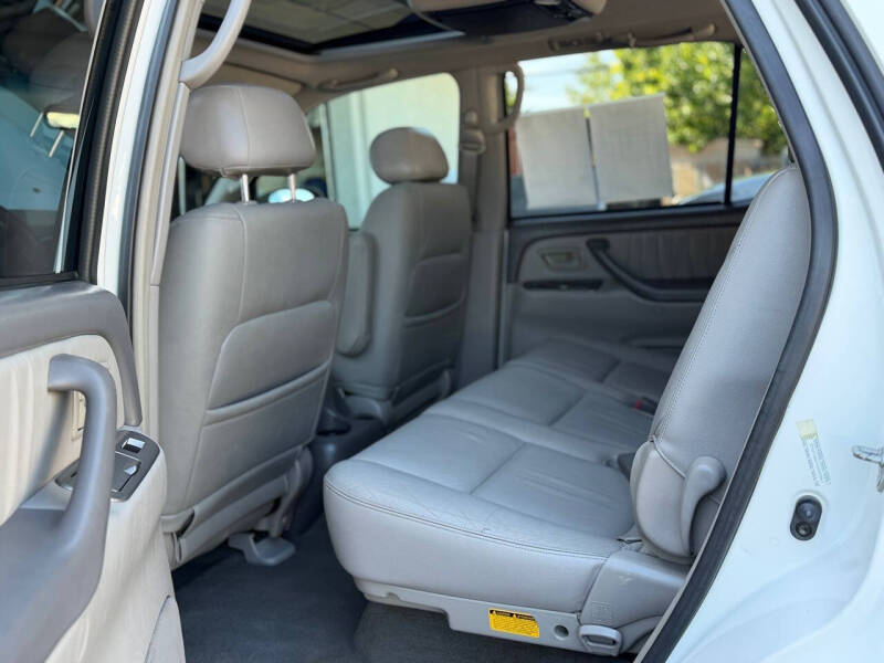 2004 Toyota Sequoia Limited