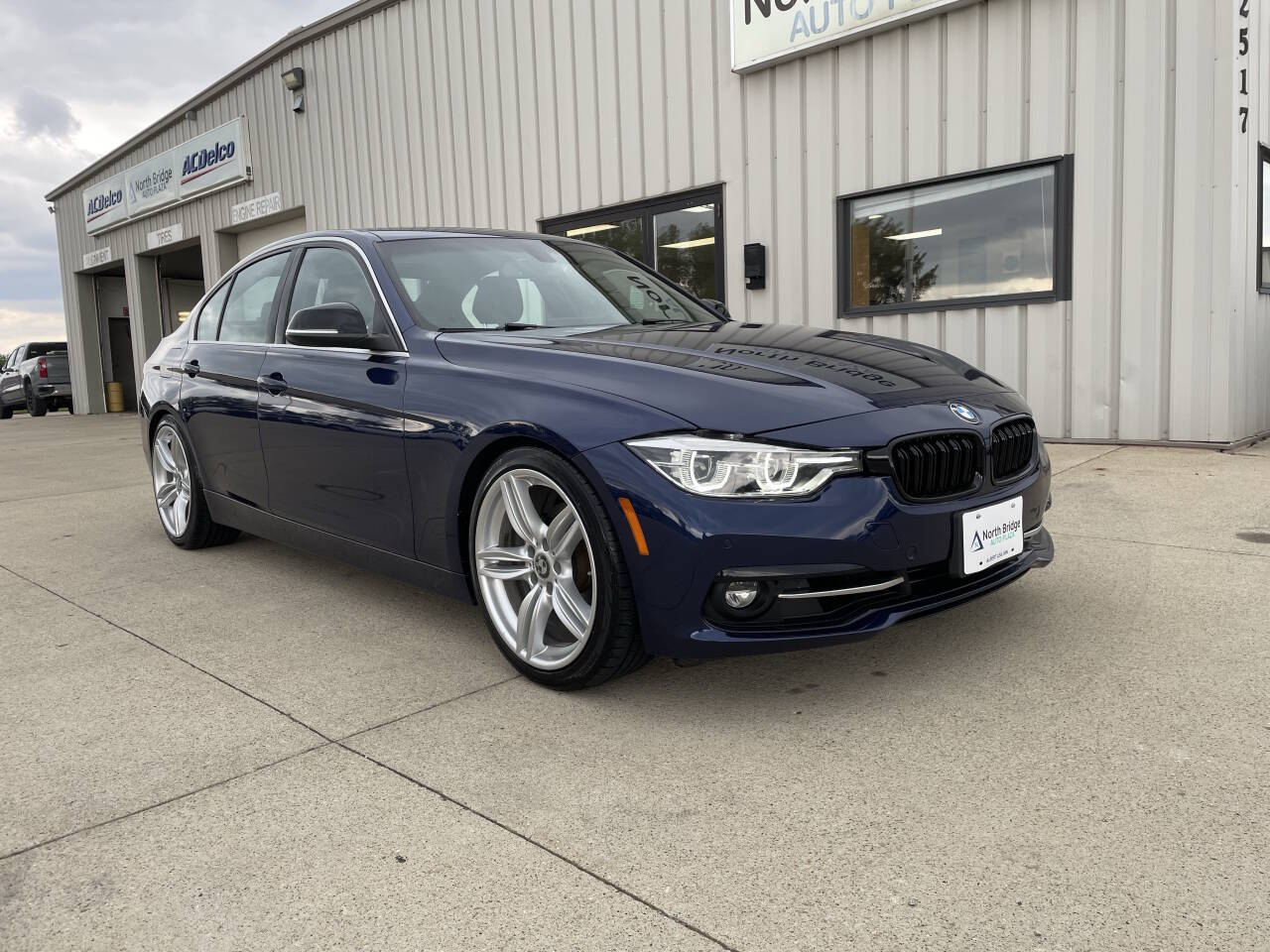 2017 BMW 3 Series 330i