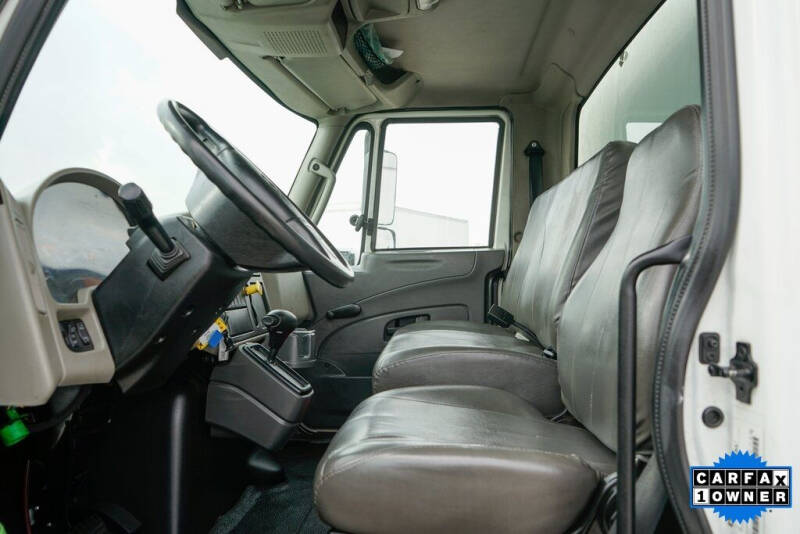 2019 International DuraStar 4300