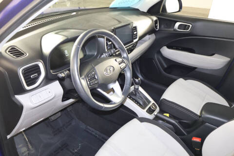 2024 Hyundai Venue SEL