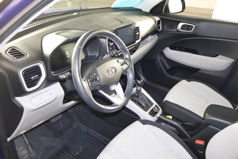 2024 Hyundai Venue SEL