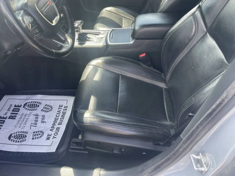 2021 Dodge Charger SXT