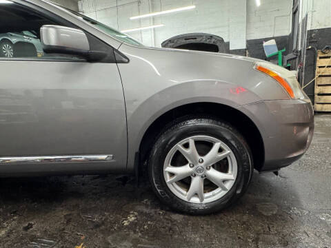 2011 Nissan Rogue SV