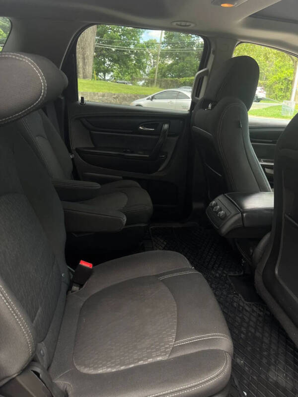 2014 GMC Acadia SLE-2