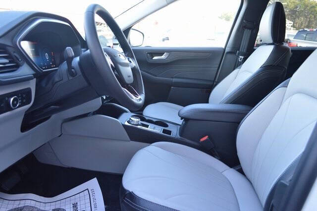 2026 Ford Escape Platinum