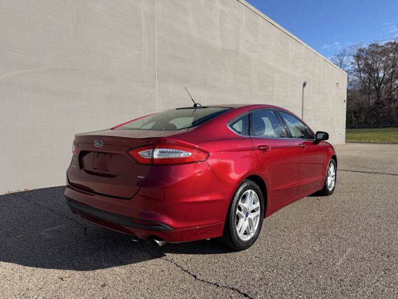 2016 Ford Fusion SE