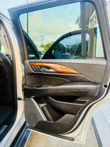 2017 Cadillac Escalade Standard