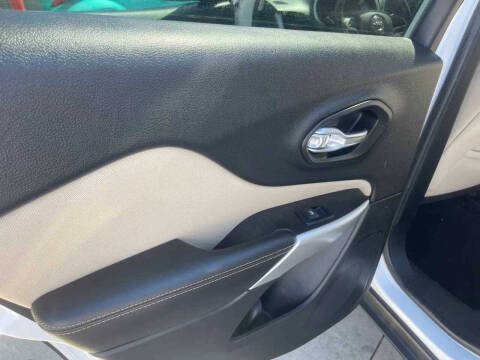 2018 Jeep Cherokee Latitude