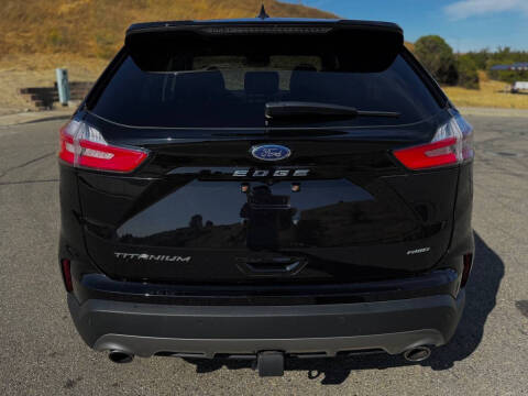 2022 Ford Edge Titanium