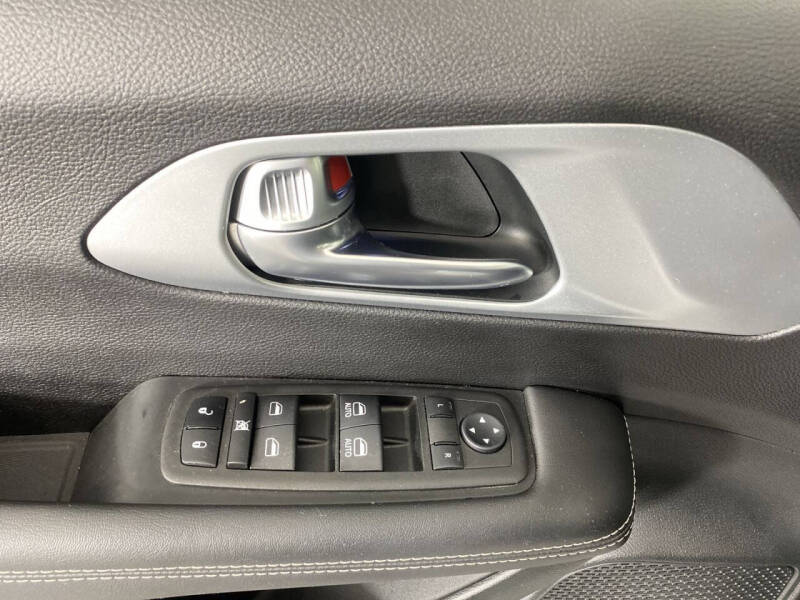 2024 Chrysler Pacifica Touring