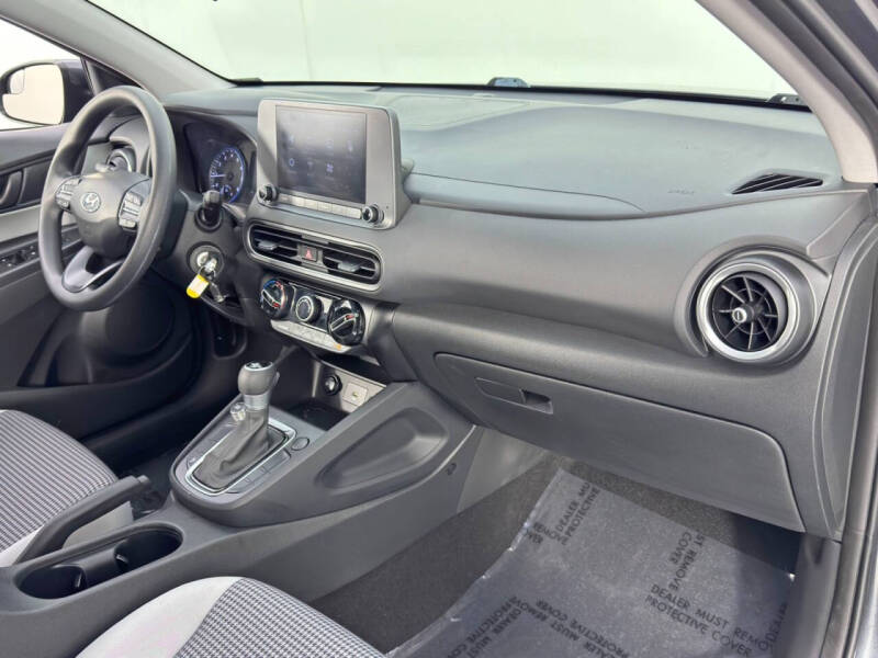 2022 Hyundai Kona SE