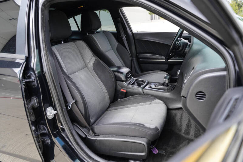 2016 Dodge Charger SXT