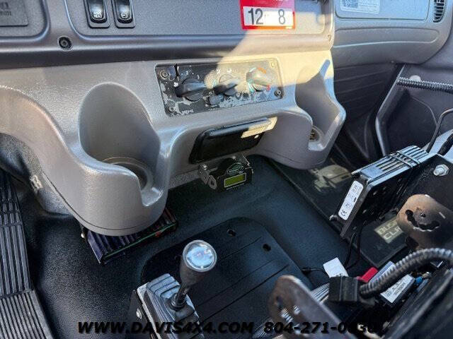 2015 Freightliner M2 106