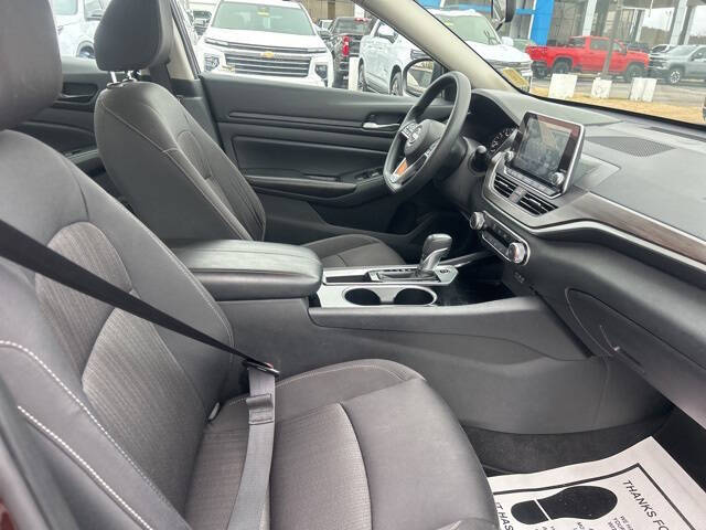 2024 Nissan Altima 2.5 SV