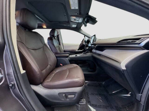 2021 Toyota Sienna Platinum 7-Passenger