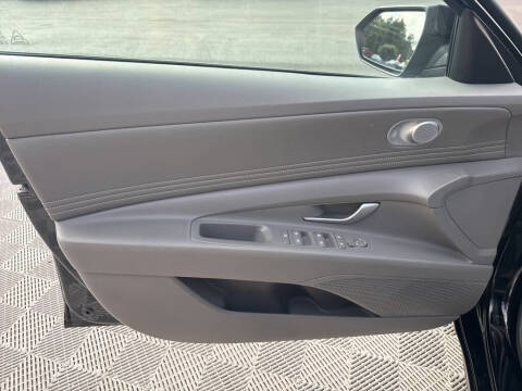 2023 Hyundai Elantra