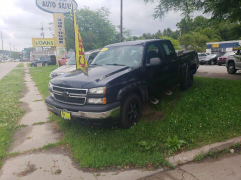 2007 Chevrolet Silverado 1500 Classic for sale at SPORTS & IMPORTS AUTO SALES in Omaha NE