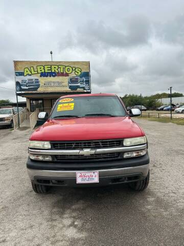 2002 Chevrolet Silverado 1500HD for sale at Alberto's Auto Sales in Del Rio TX