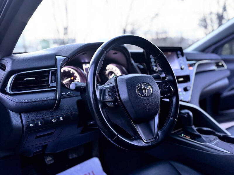 2022 Toyota Camry SE