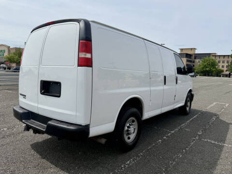 2016 Chevrolet Express 2500
