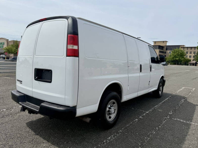 2016 Chevrolet Express 2500