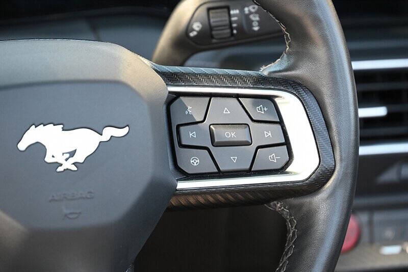 2024 Ford Mustang 32
