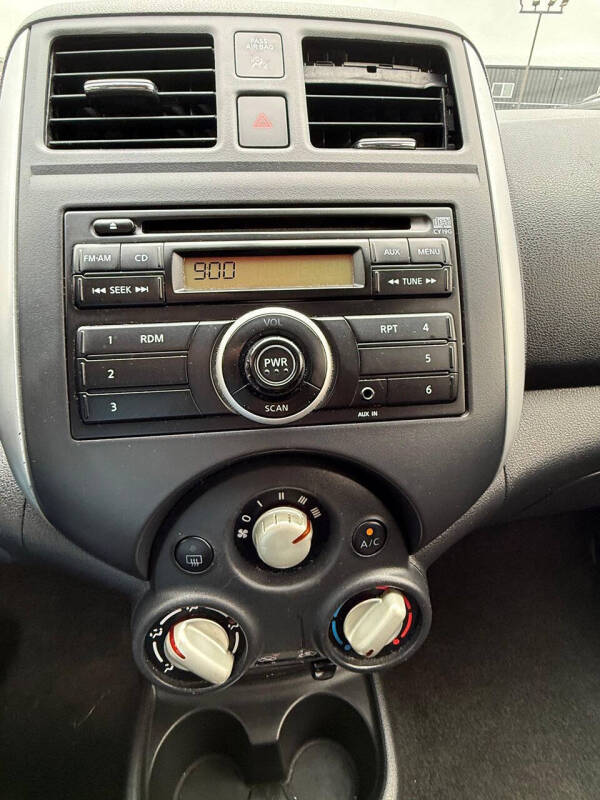 2014 Nissan Versa 1.6 S