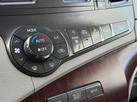 2013 Toyota Sienna Limited 7-Passenger