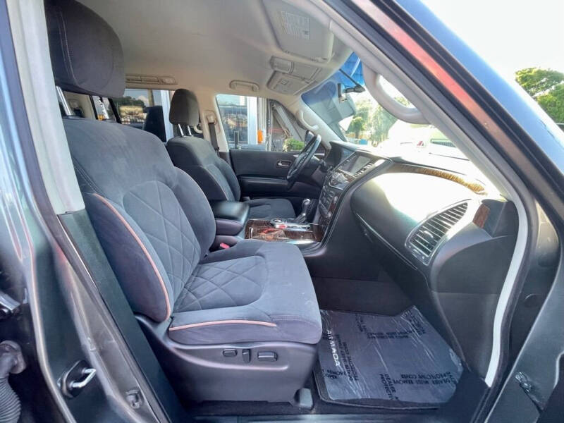 2017 Nissan Armada SV