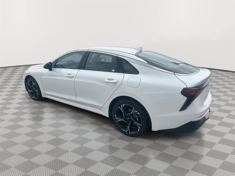 2026 Kia K5