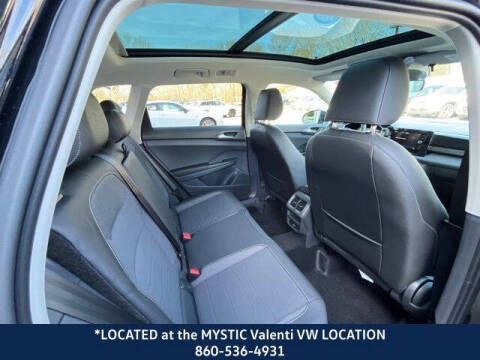 2025 Volkswagen Taos SE Black 4Motion