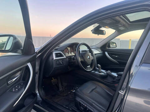 2013 BMW 3 Series 328i