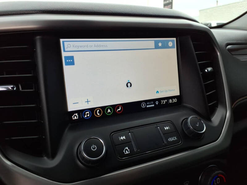 2023 GMC Acadia AT4