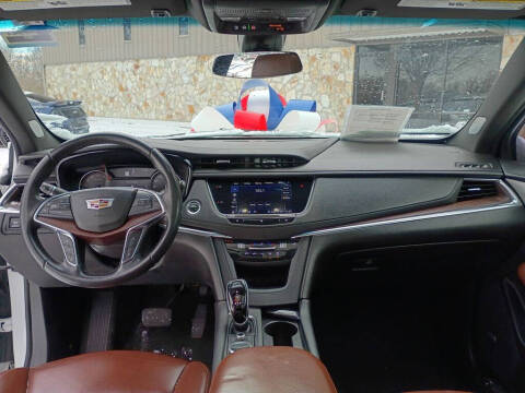 2021 Cadillac XT5 Premium Luxury