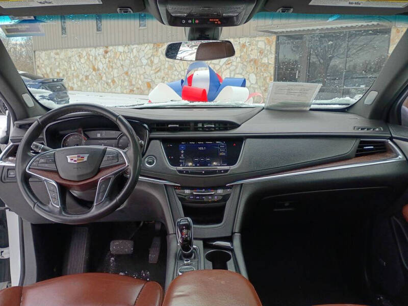 2021 Cadillac XT5 Premium Luxury