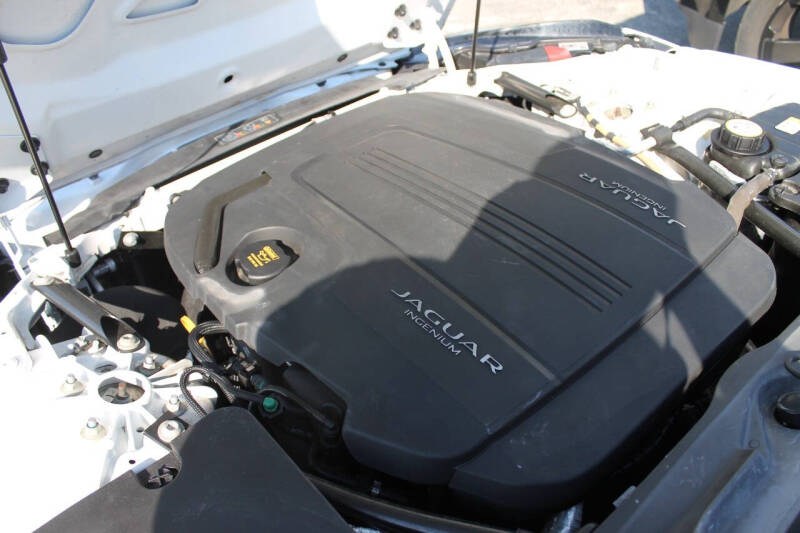 2018 Jaguar F-TYPE 296HP