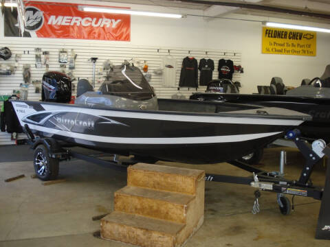 2020 Mirro Craft Aggressor 1661 Side Console