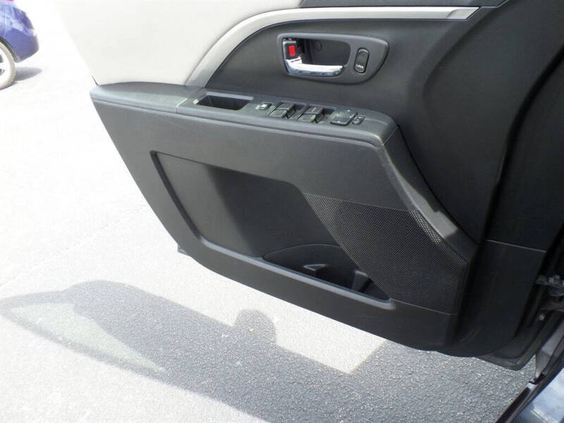 2014 Mazda MAZDA5 Touring